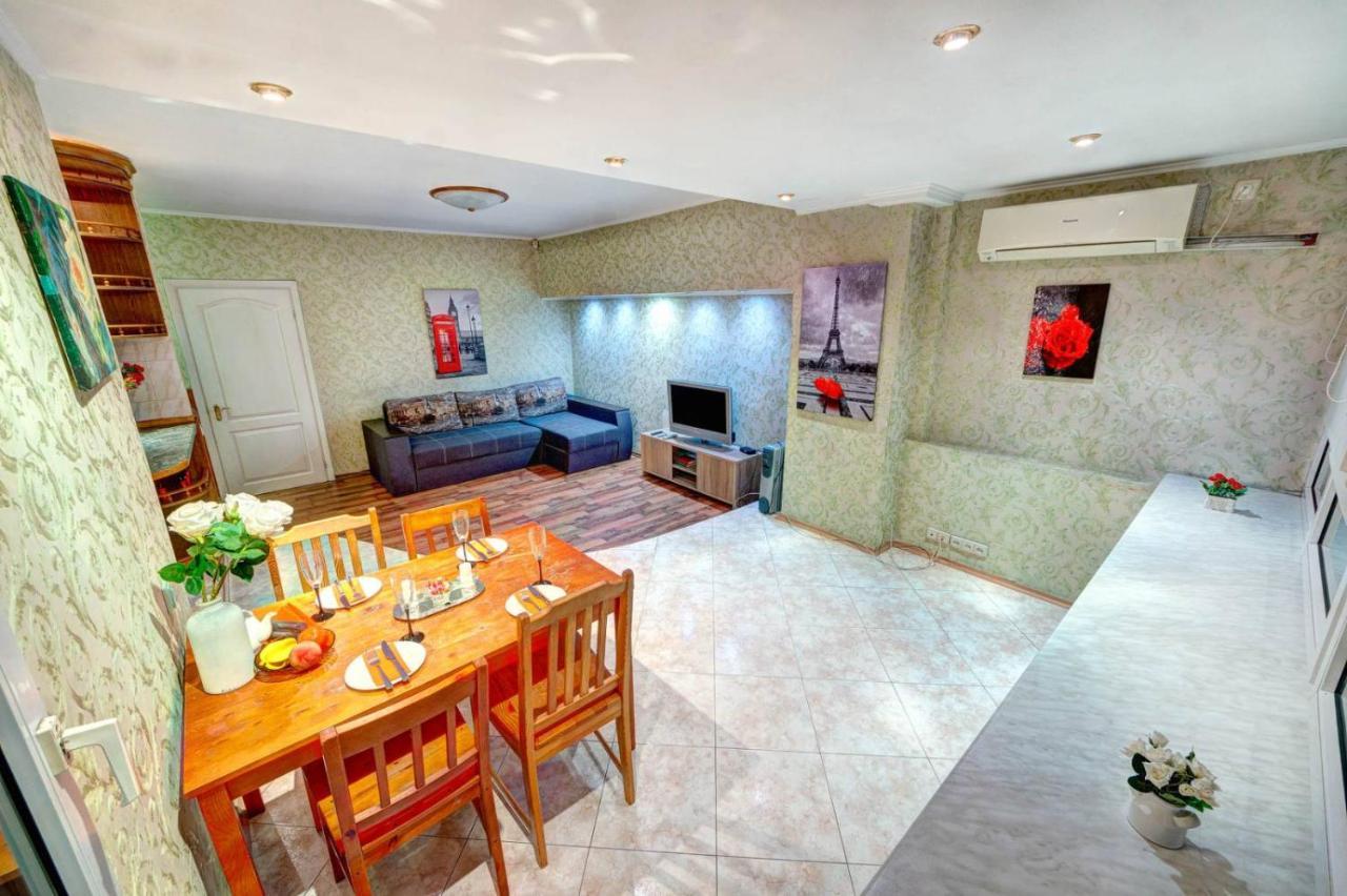 Apartments Of Bogdan Khmelnitsky Kiev Ngoại thất bức ảnh